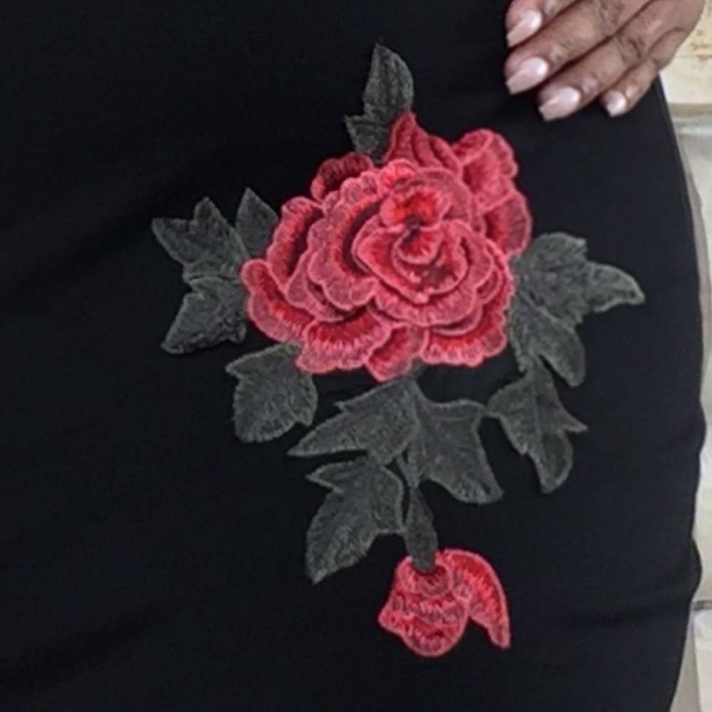 New Plus Size skirt with floral embellishment